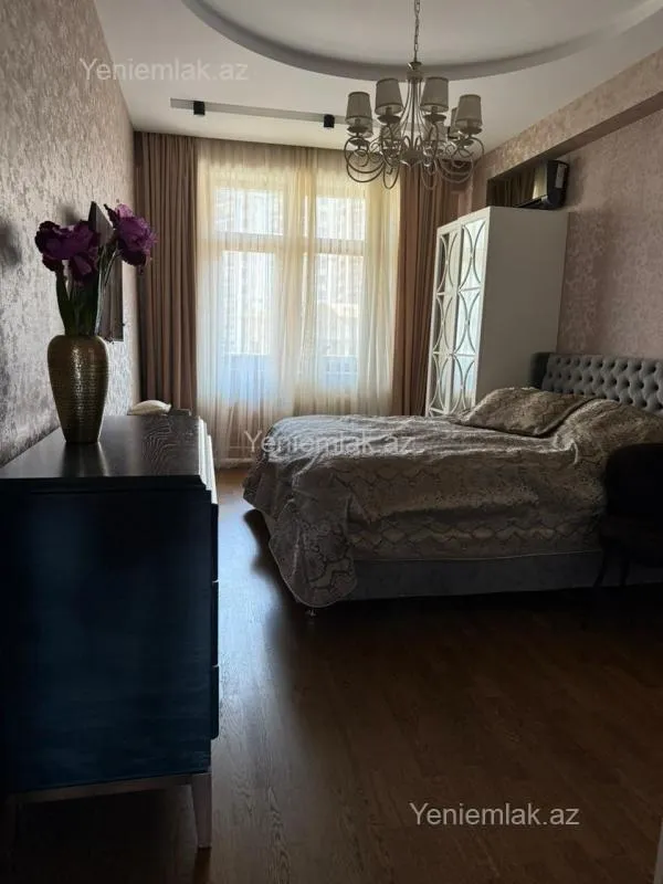 Satılır 3 otaqlı yeni tikili 112 m²