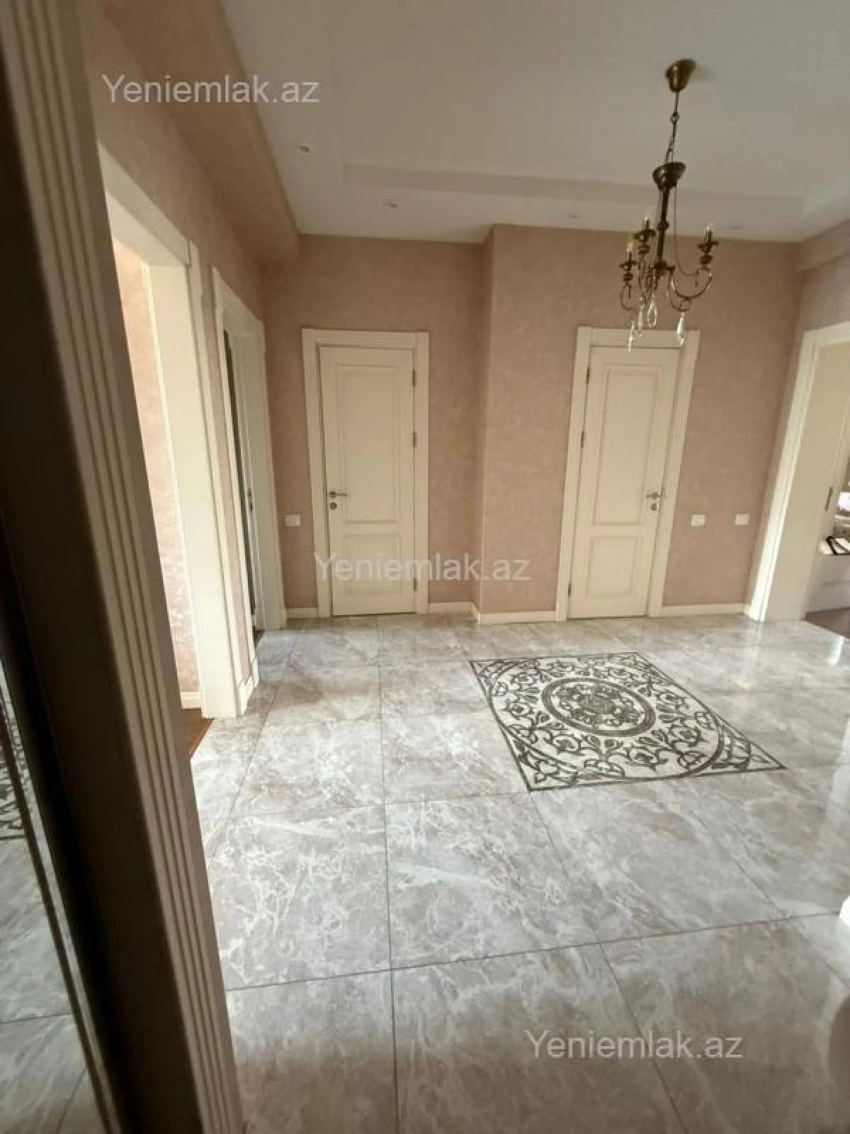 Satılır 3 otaqlı yeni tikili 112 m²