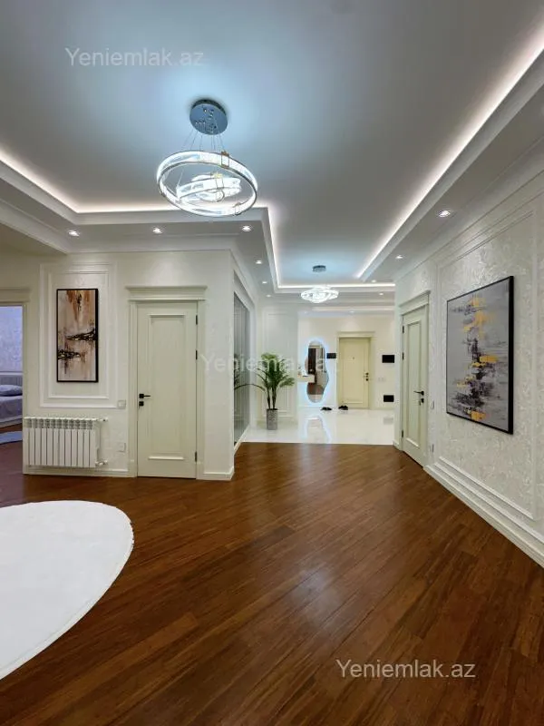 Satılır 4 otaqlı yeni tikili 191 m²