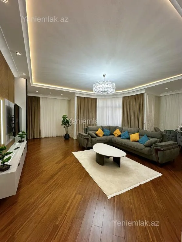 Satılır 4 otaqlı yeni tikili 191 m²