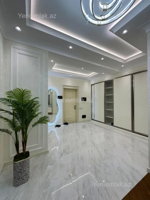 Satılır 4 otaqlı yeni tikili 191 m²