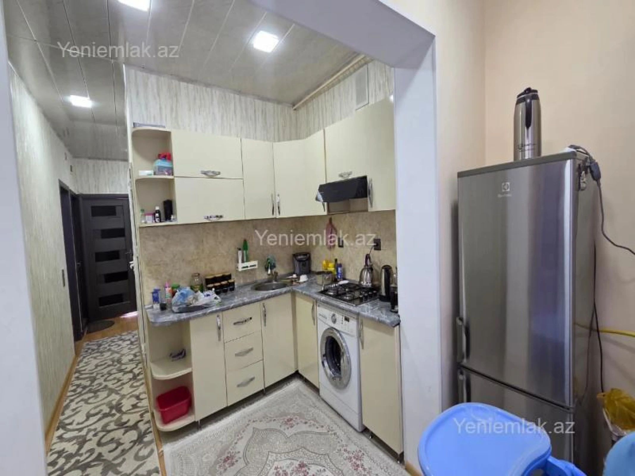 Satılır 2 otaqlı köhnə tikili 65 m²