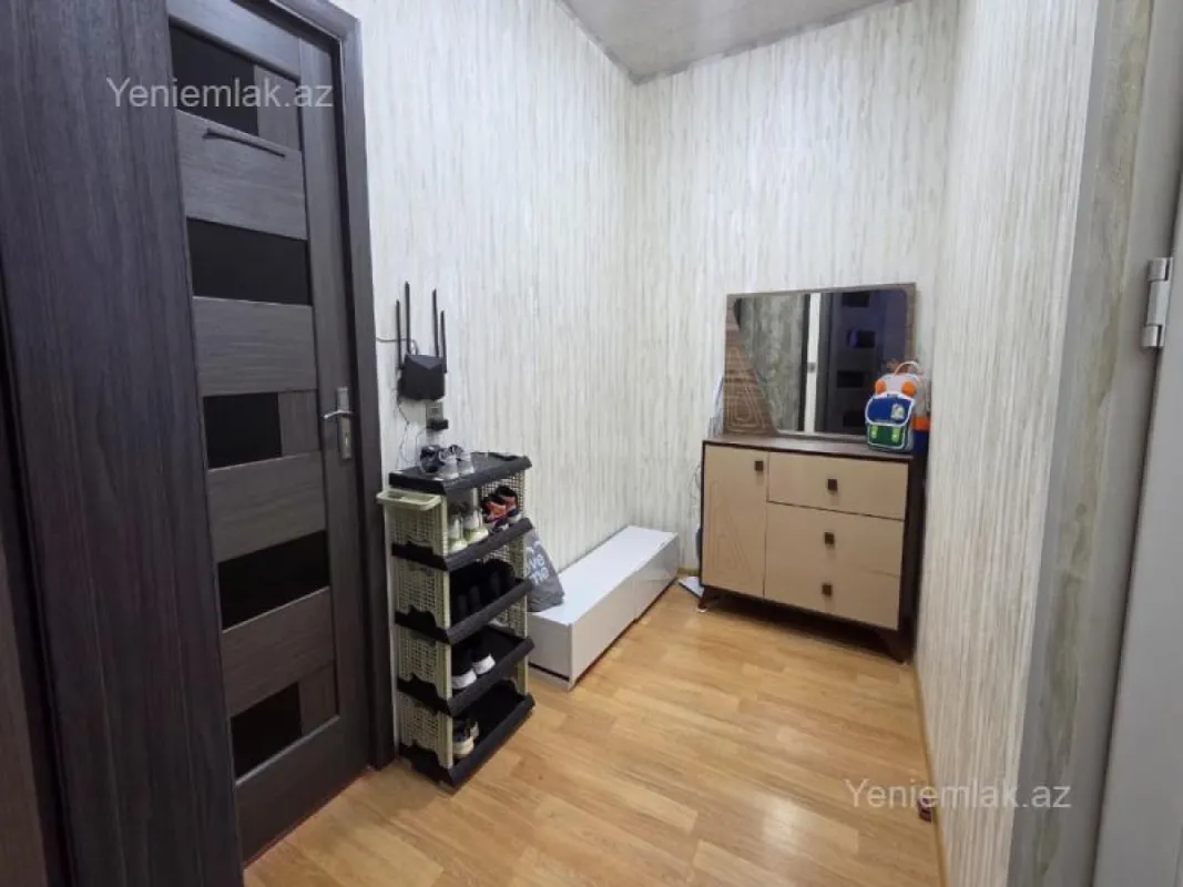 Satılır 2 otaqlı köhnə tikili 65 m²