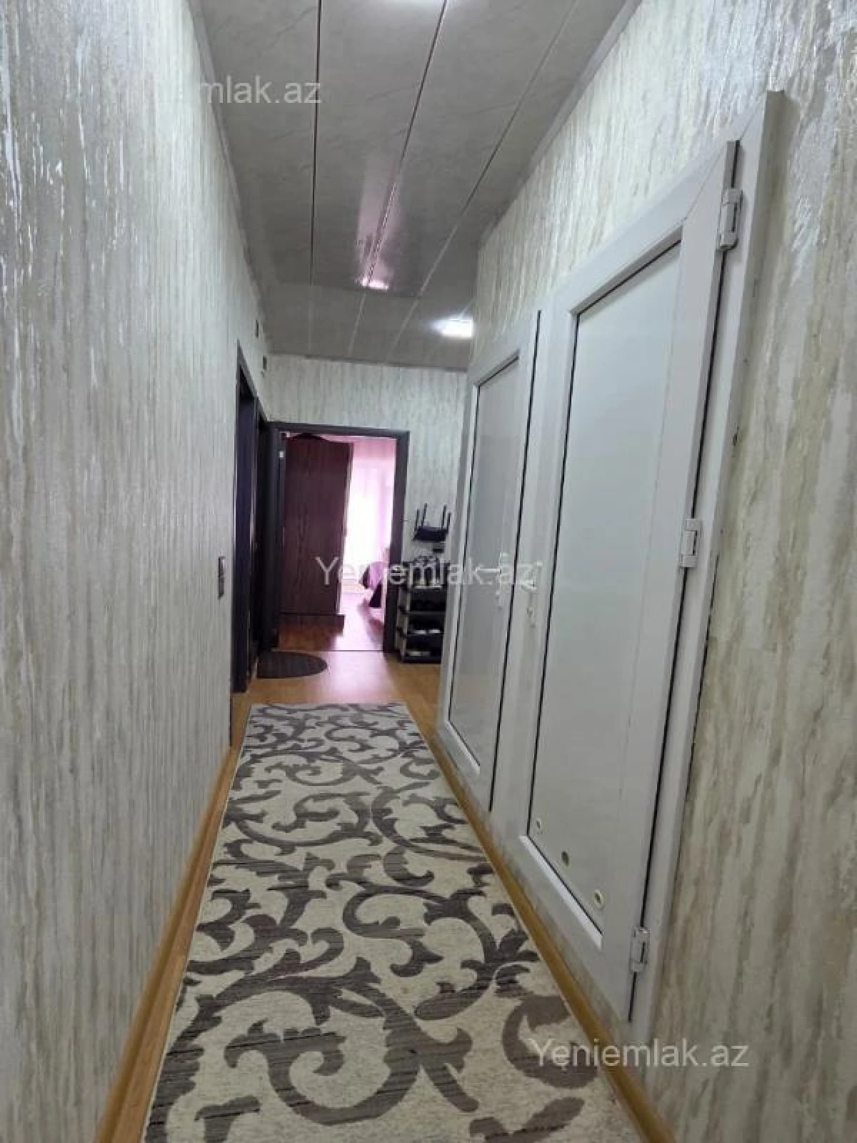 Satılır 2 otaqlı köhnə tikili 65 m²