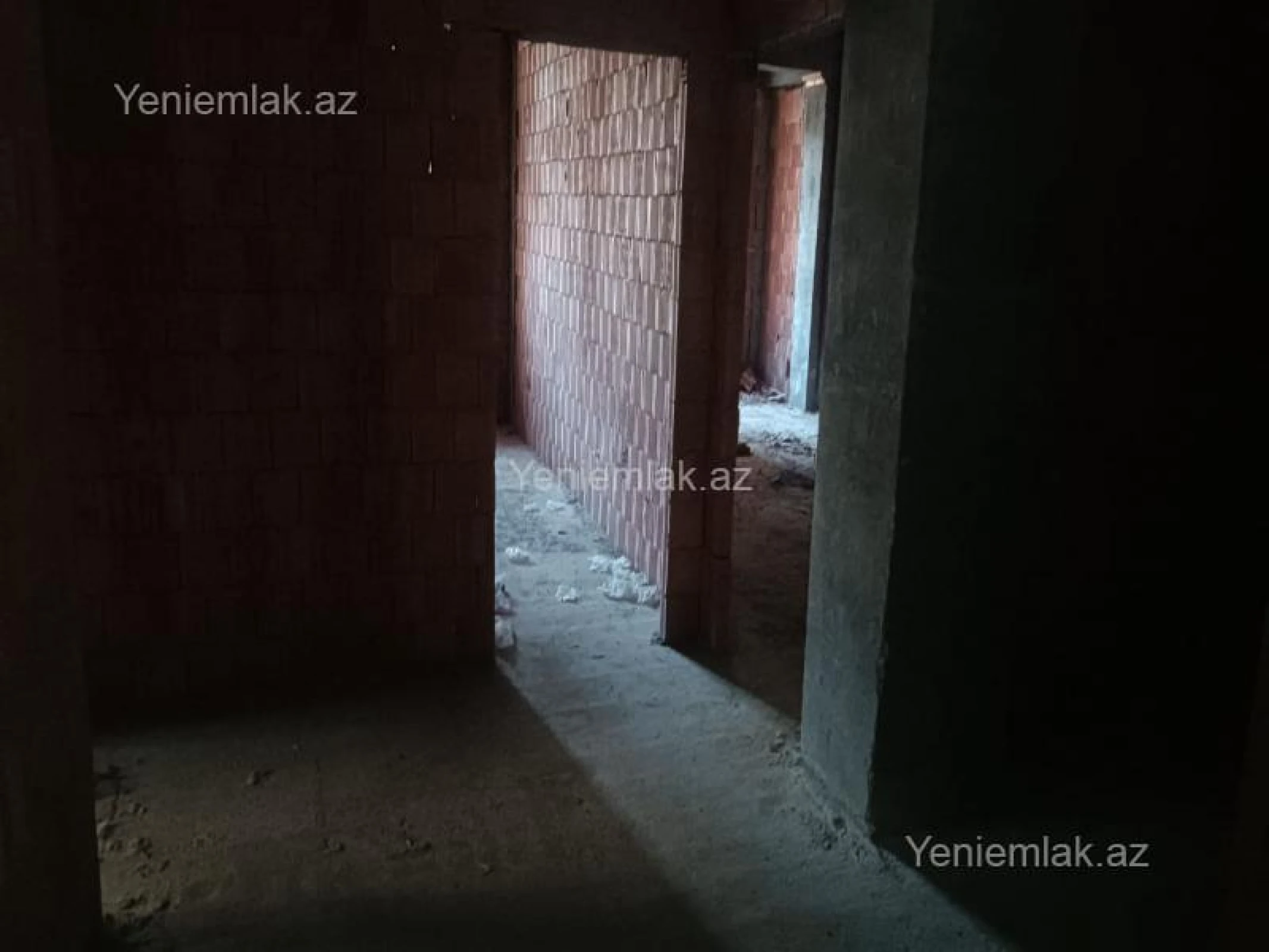 Satılır 3 otaqlı yeni tikili 120 m²