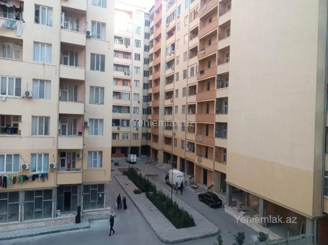 Satılır 3 otaqlı yeni tikili 120 m²