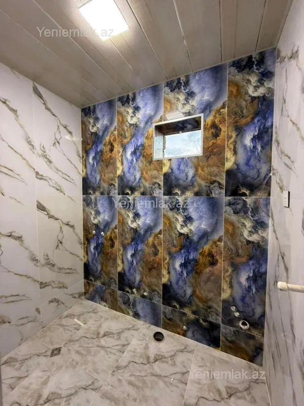 Satılır 4 otaqlı həyət evi 130 m²