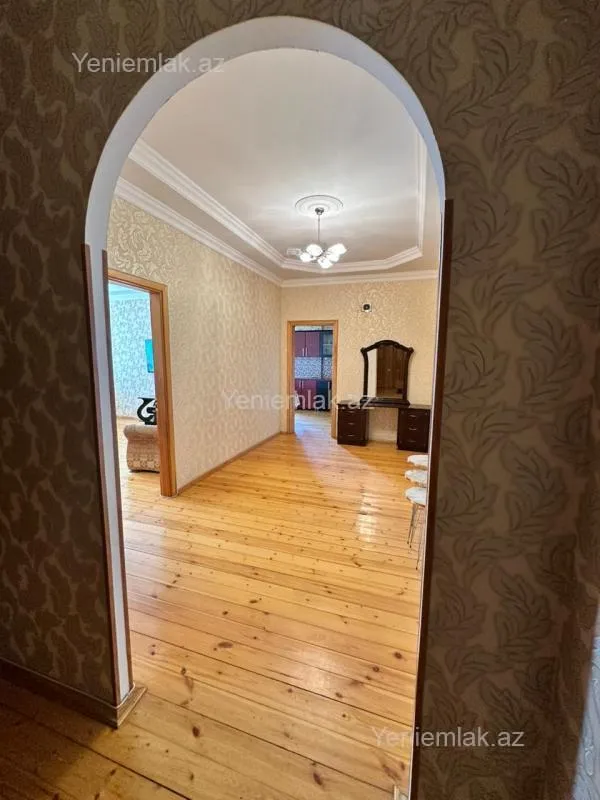 Satılır 3 otaqlı yeni tikili 105 m²