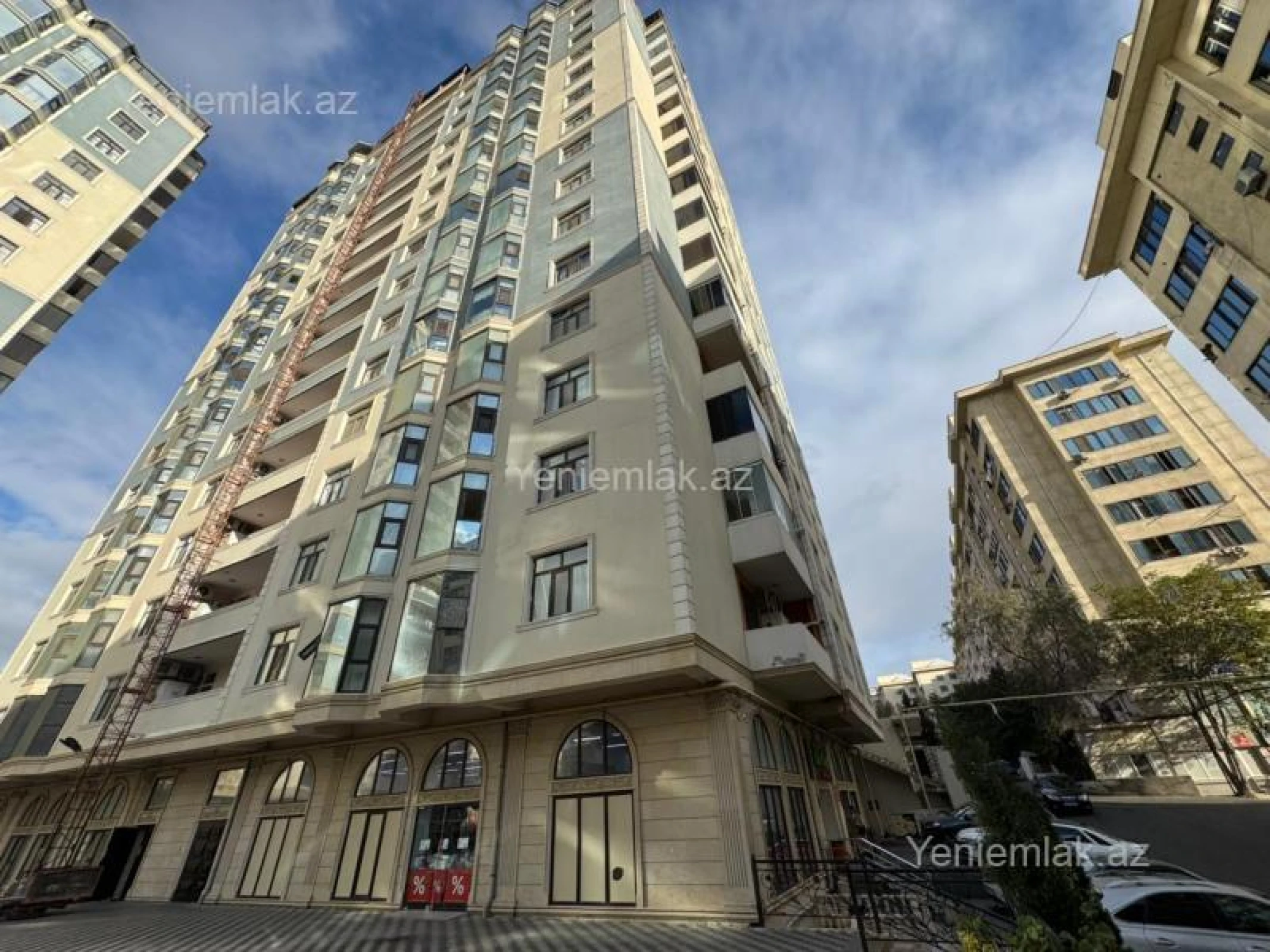 Satılır 3 otaqlı yeni tikili 140 m²