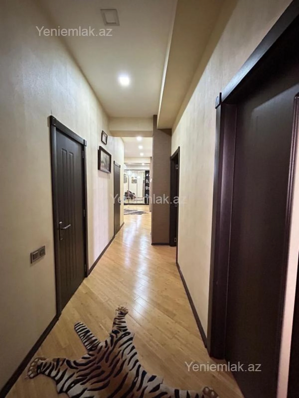 Satılır 4 otaqlı yeni tikili 160 m²