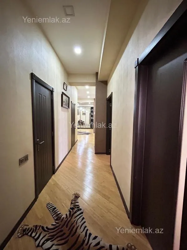 Satılır 4 otaqlı yeni tikili 160 m²