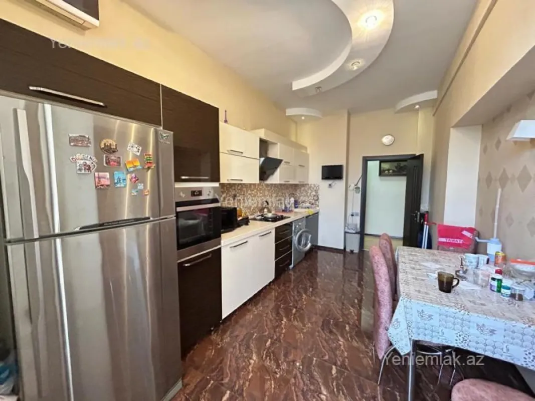 Satılır 4 otaqlı yeni tikili 160 m²