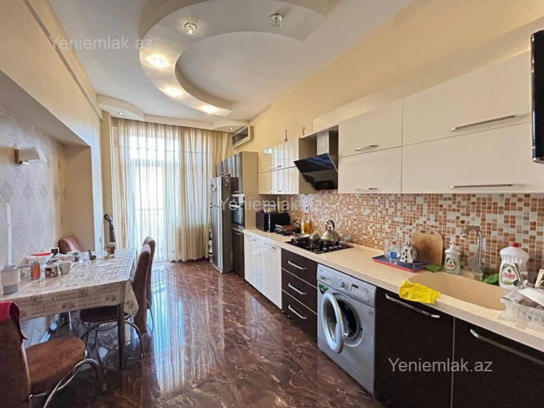 Satılır 4 otaqlı yeni tikili 160 m²