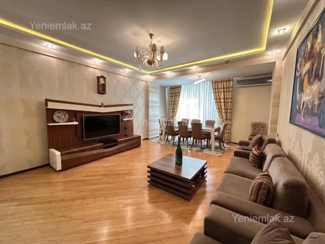 Satılır 4 otaqlı yeni tikili 160 m²