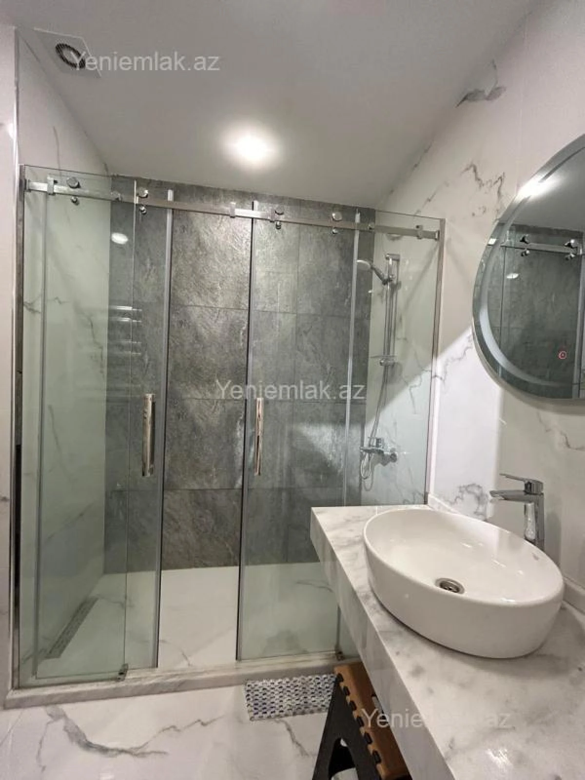 Satılır 4 otaqlı yeni tikili 180 m²