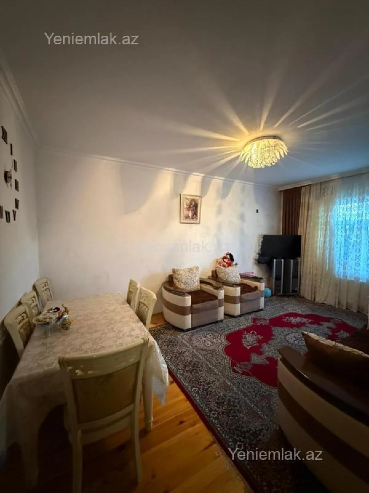 Satılır 8 otaqlı həyət evi 230 m²