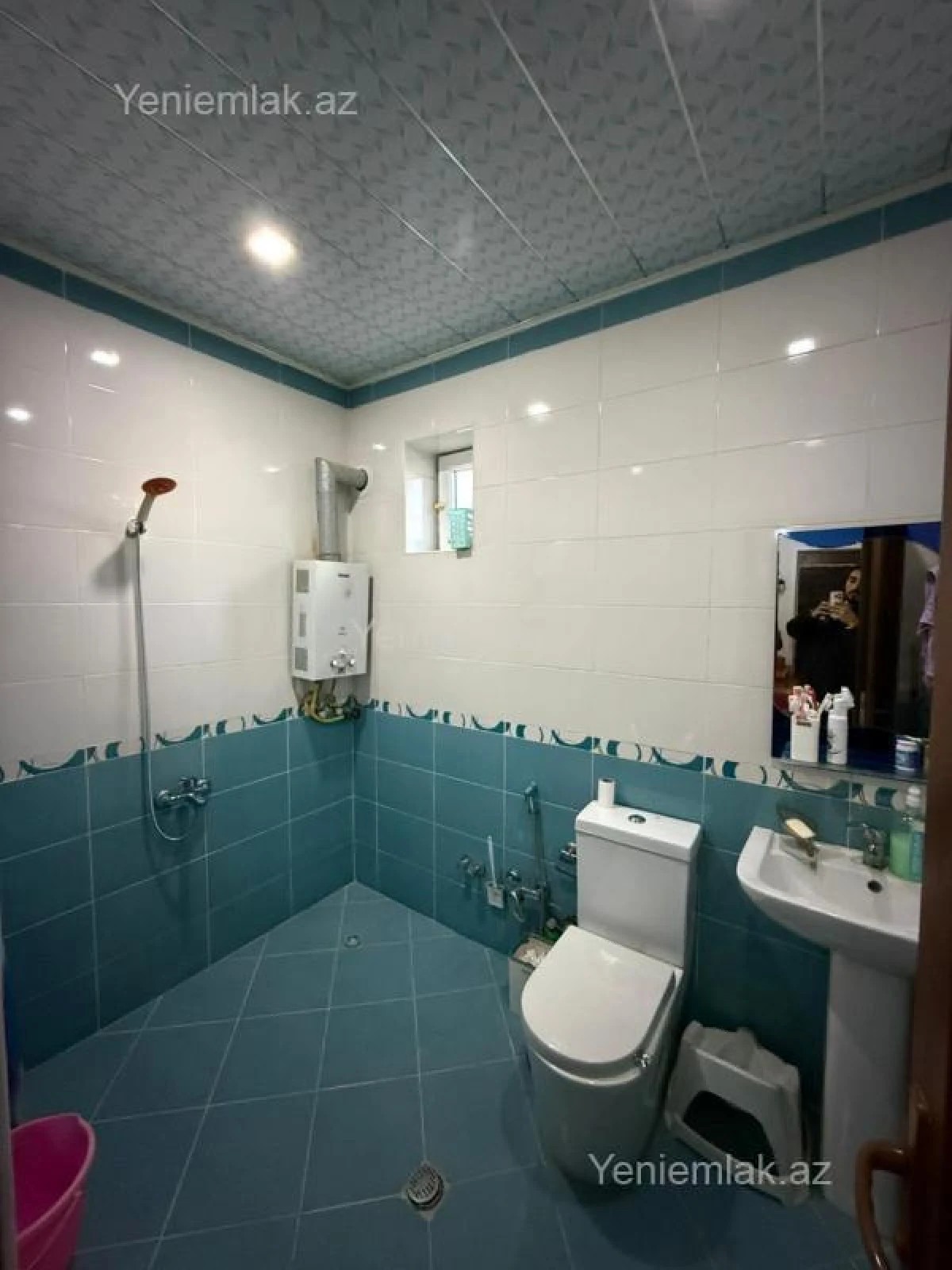 Satılır 8 otaqlı həyət evi 230 m²