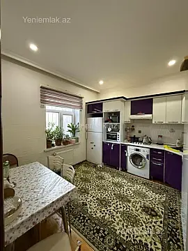 Satılır 8 otaqlı həyət evi 230 m²