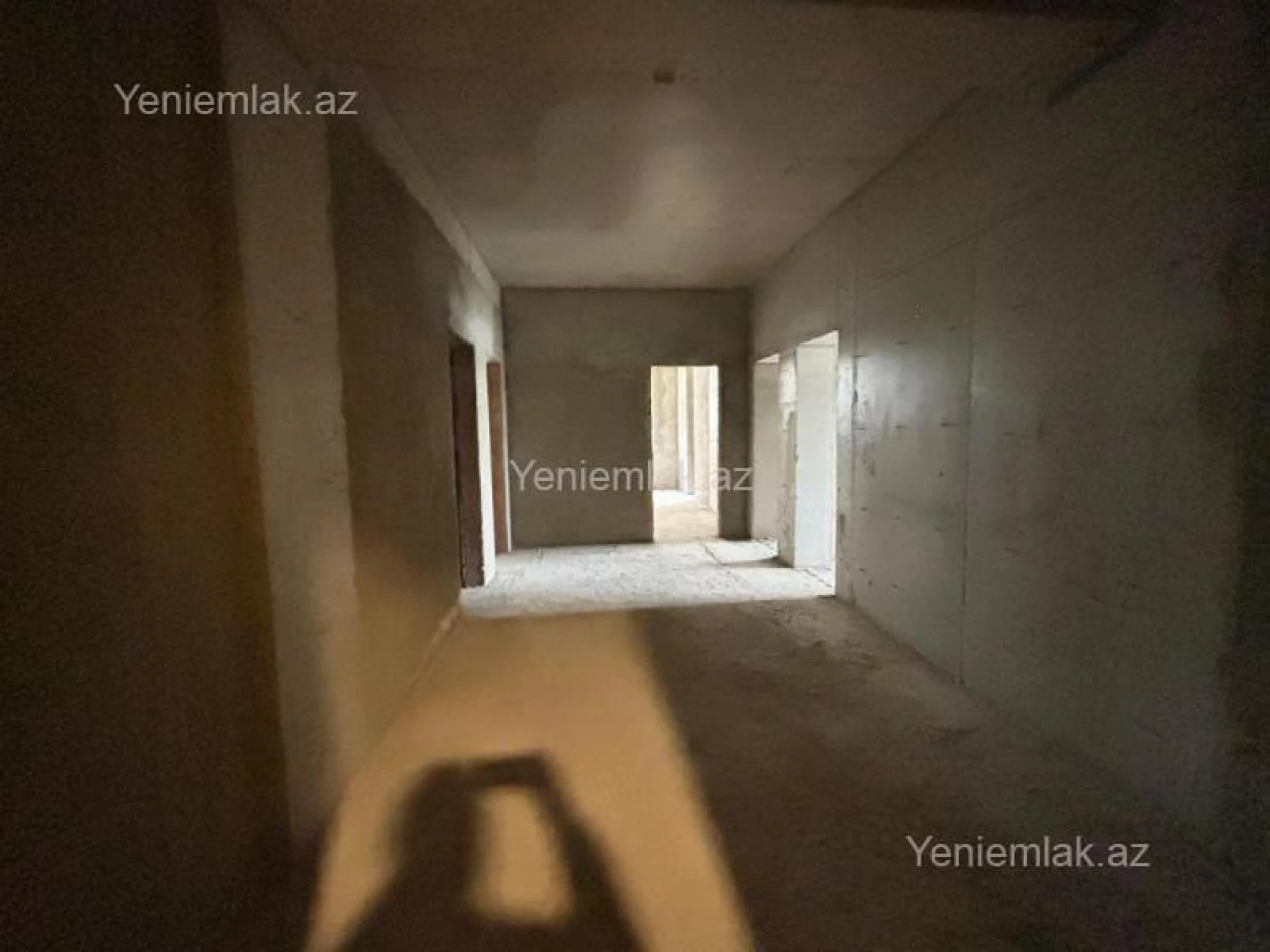 Satılır 3 otaqlı yeni tikili 135 m²