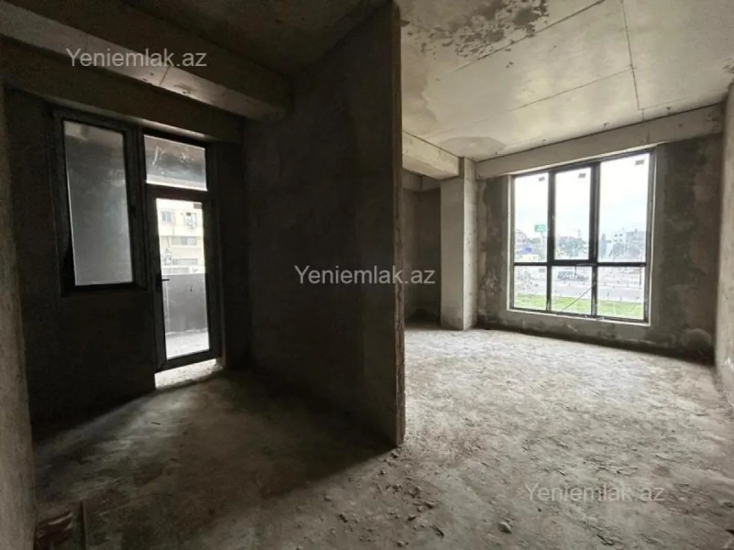 Satılır 3 otaqlı yeni tikili 135 m²