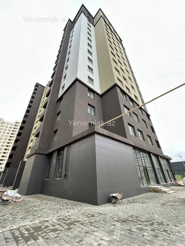 Satılır 3 otaqlı yeni tikili 135 m²