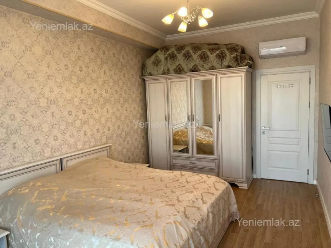 Satılır 3 otaqlı yeni tikili 110 m²