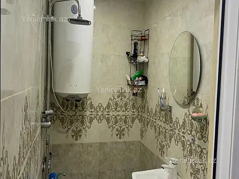 Satılır 3 otaqlı köhnə tikili 105 m²