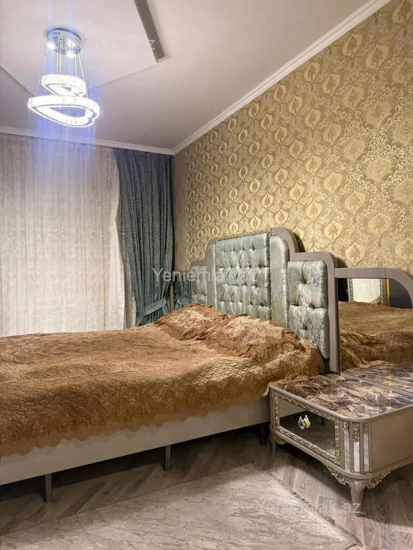 Satılır 3 otaqlı köhnə tikili 105 m²