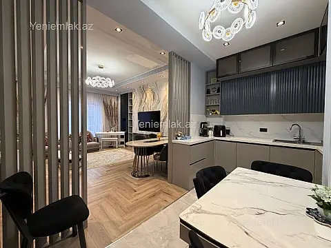 Satılır 3 otaqlı yeni tikili 132 m²