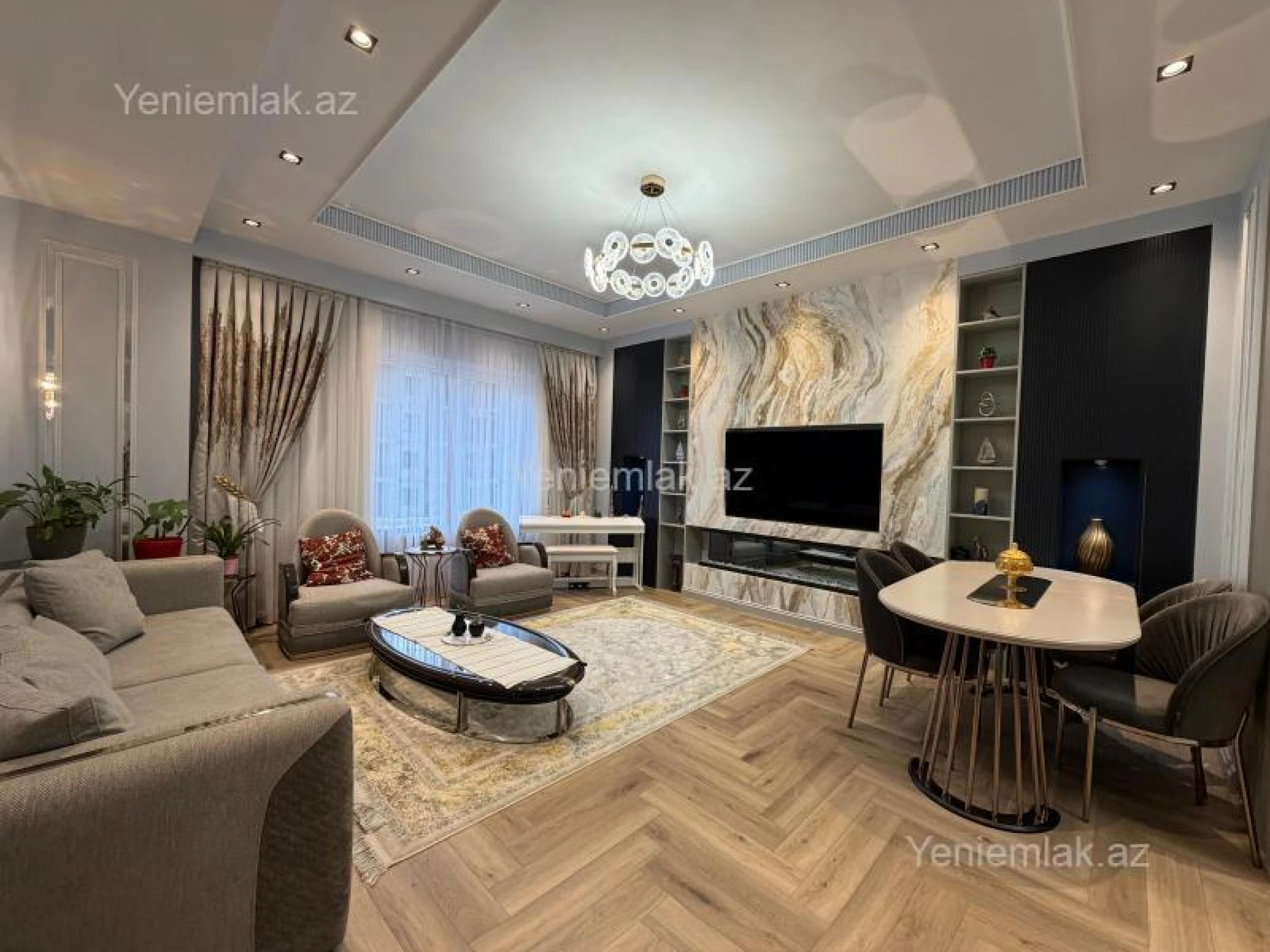 Satılır 3 otaqlı yeni tikili 132 m²