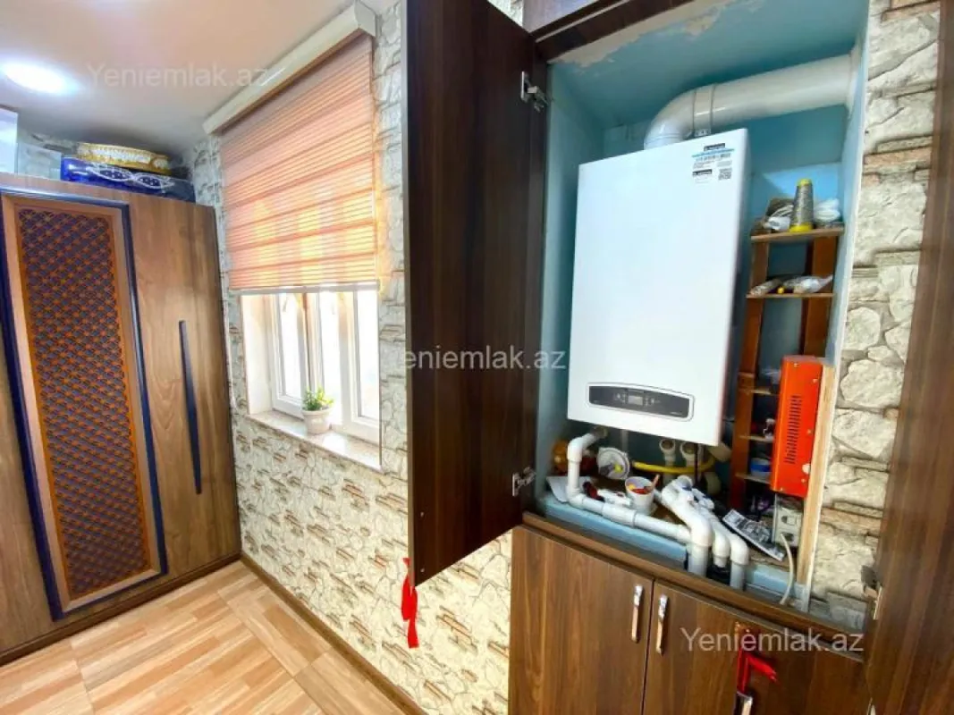 Satılır 2 otaqlı köhnə tikili 70 m²