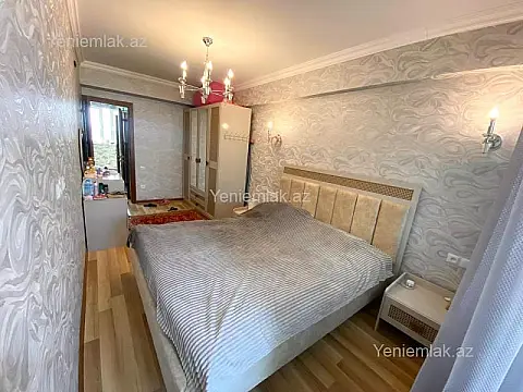 Satılır 2 otaqlı köhnə tikili 70 m²
