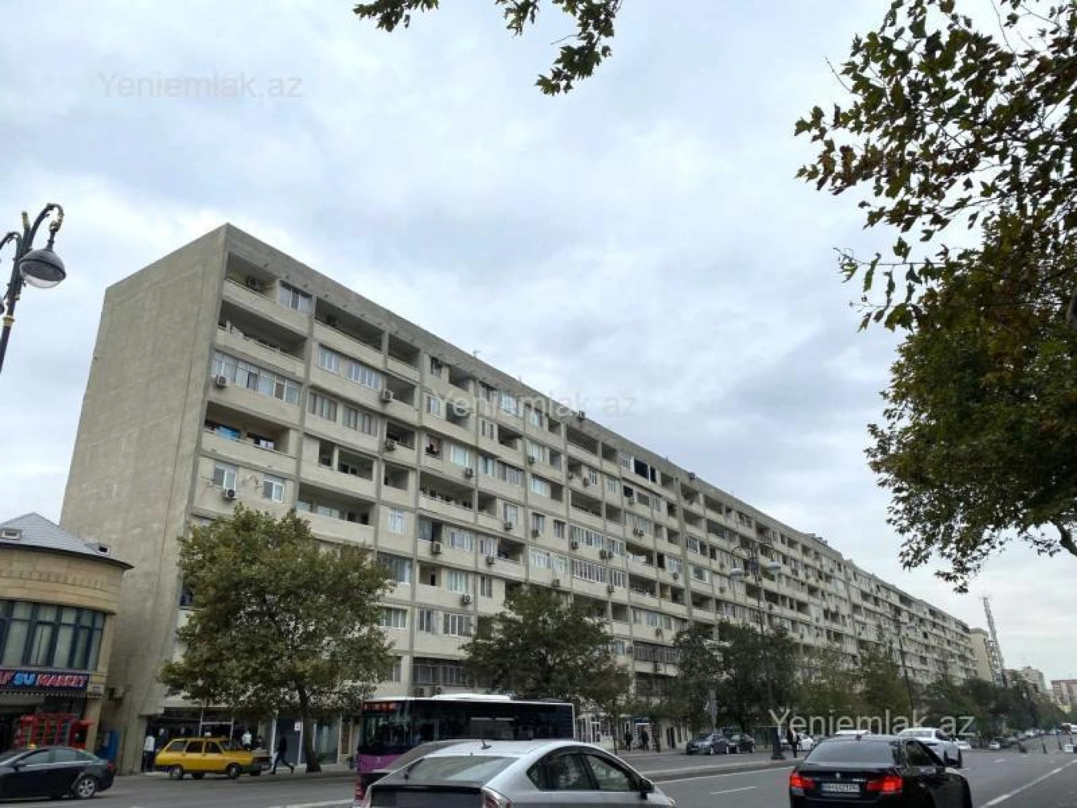 Satılır 2 otaqlı köhnə tikili 70 m²