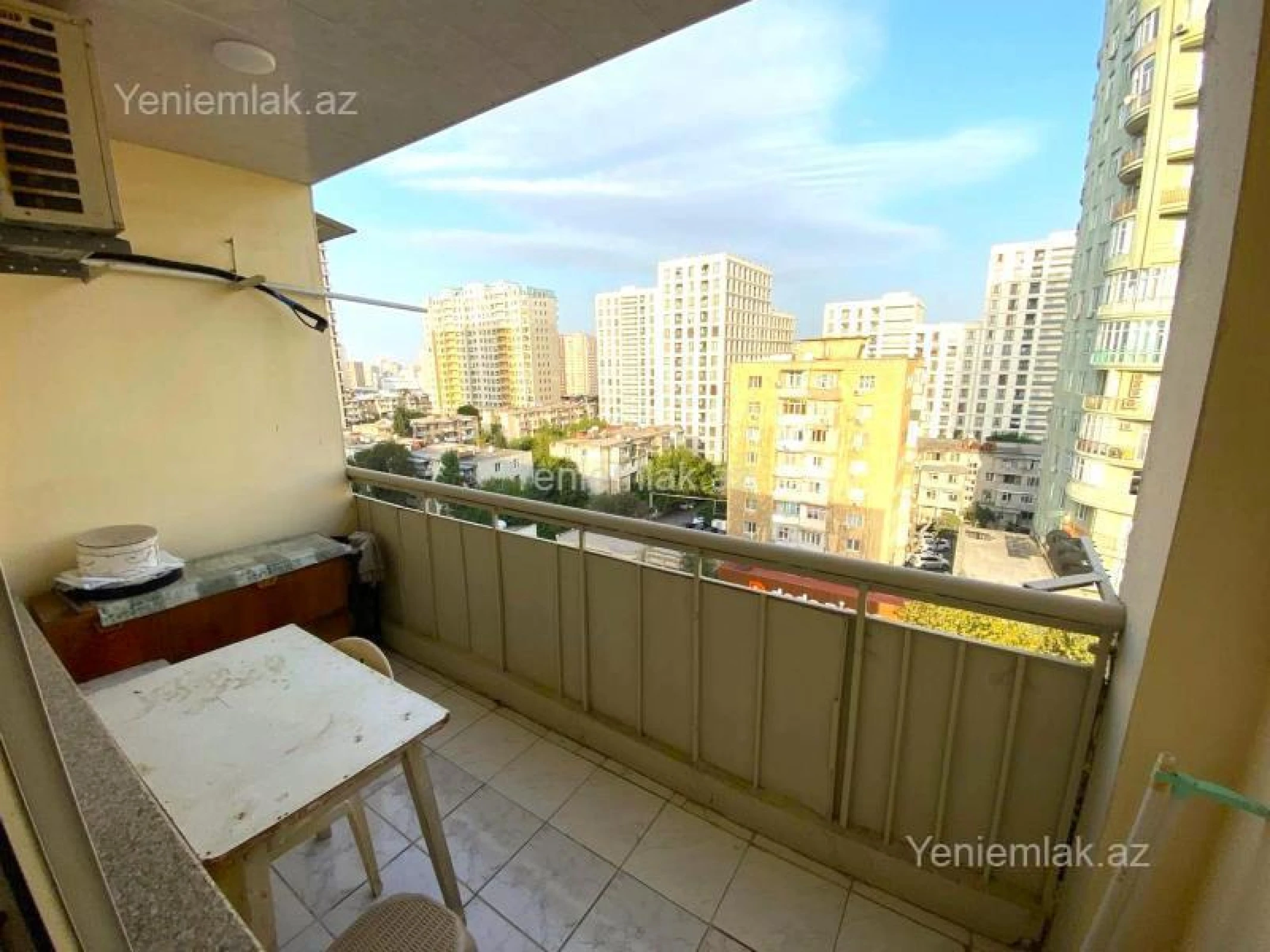 Satılır 2 otaqlı köhnə tikili 70 m²