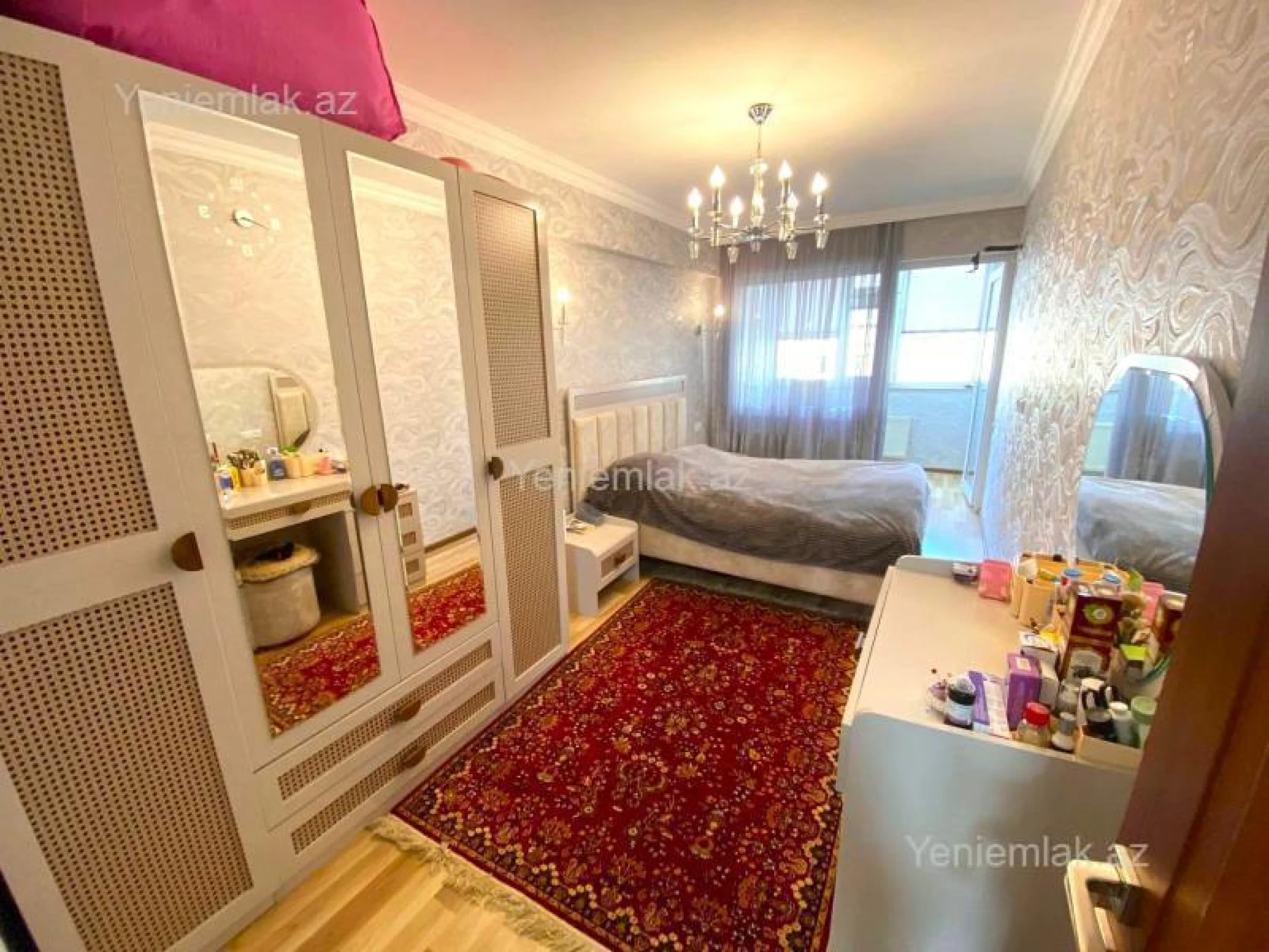 Satılır 2 otaqlı köhnə tikili 70 m²