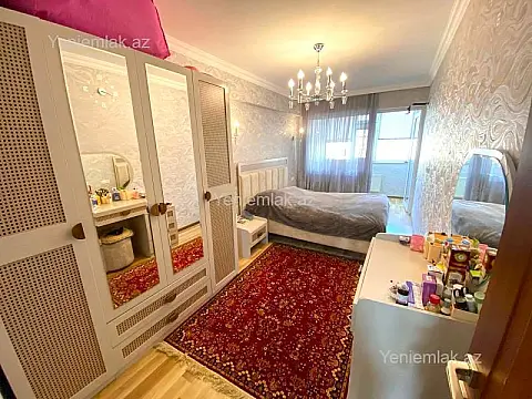 Satılır 2 otaqlı köhnə tikili 70 m²
