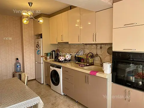 Satılır 2 otaqlı köhnə tikili 70 m²