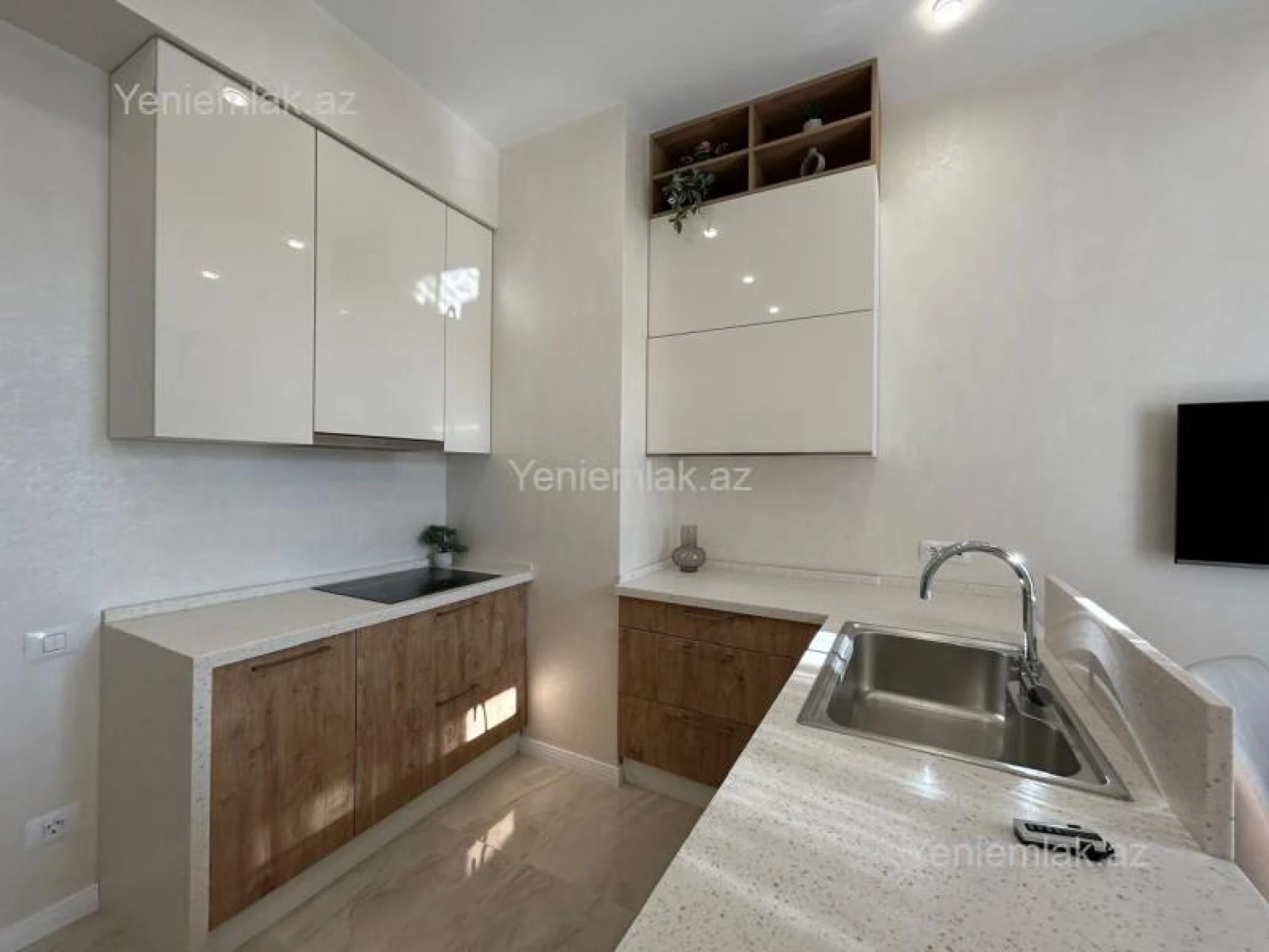 Satılır 2 otaqlı yeni tikili 85 m²