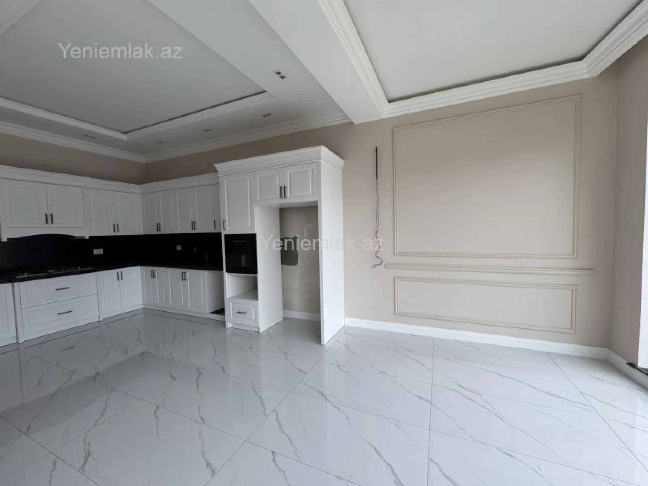 Satılır 7 otaqlı həyət evi 550 m²