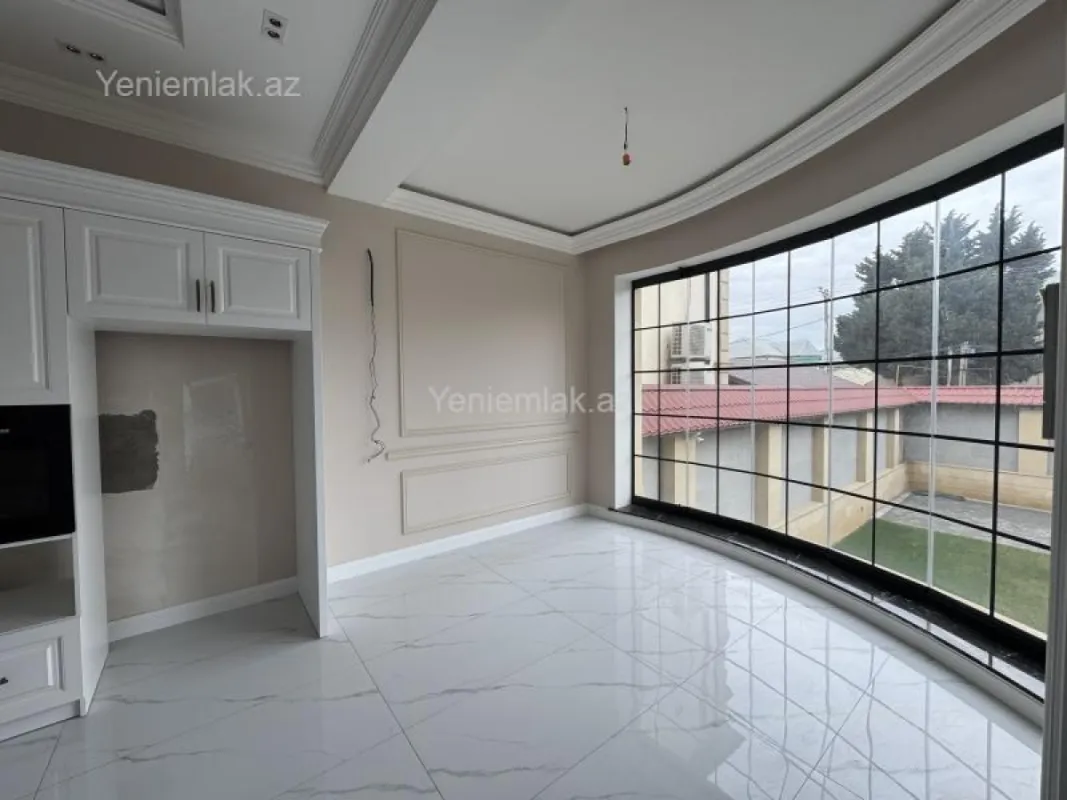Satılır 7 otaqlı həyət evi 550 m²