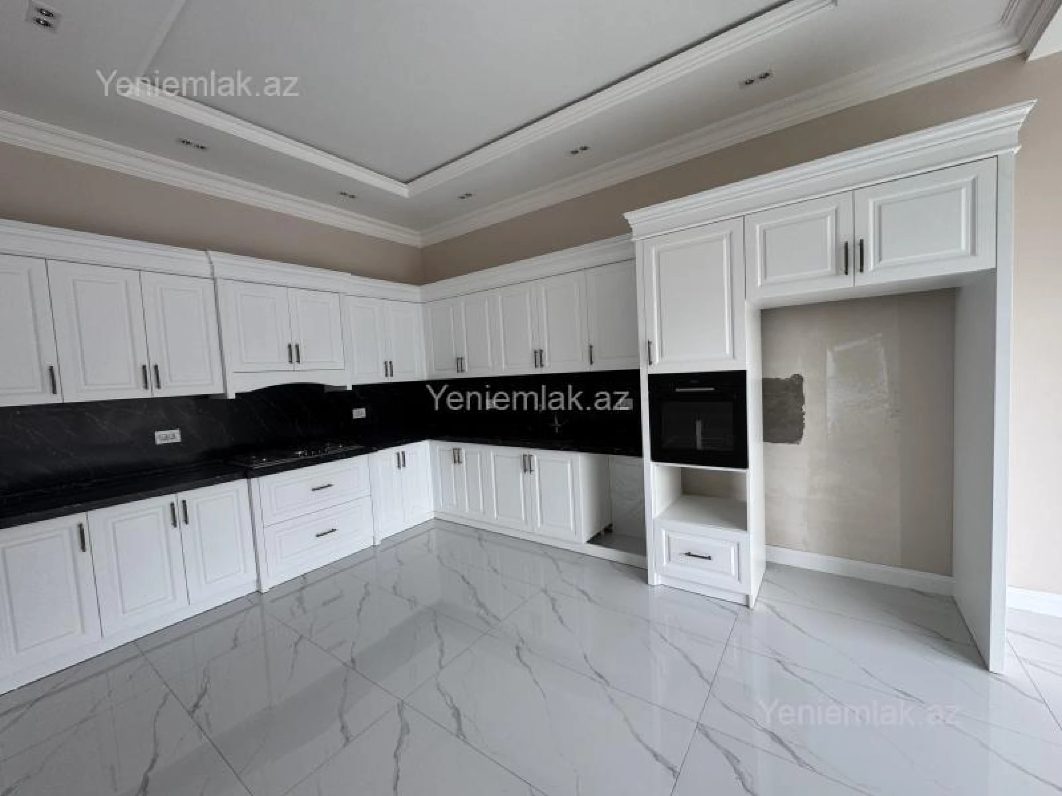 Satılır 7 otaqlı həyət evi 550 m²