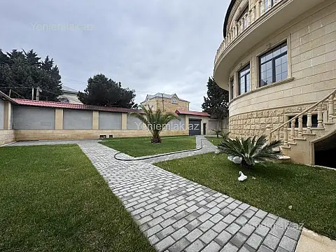 Satılır 7 otaqlı həyət evi 550 m²