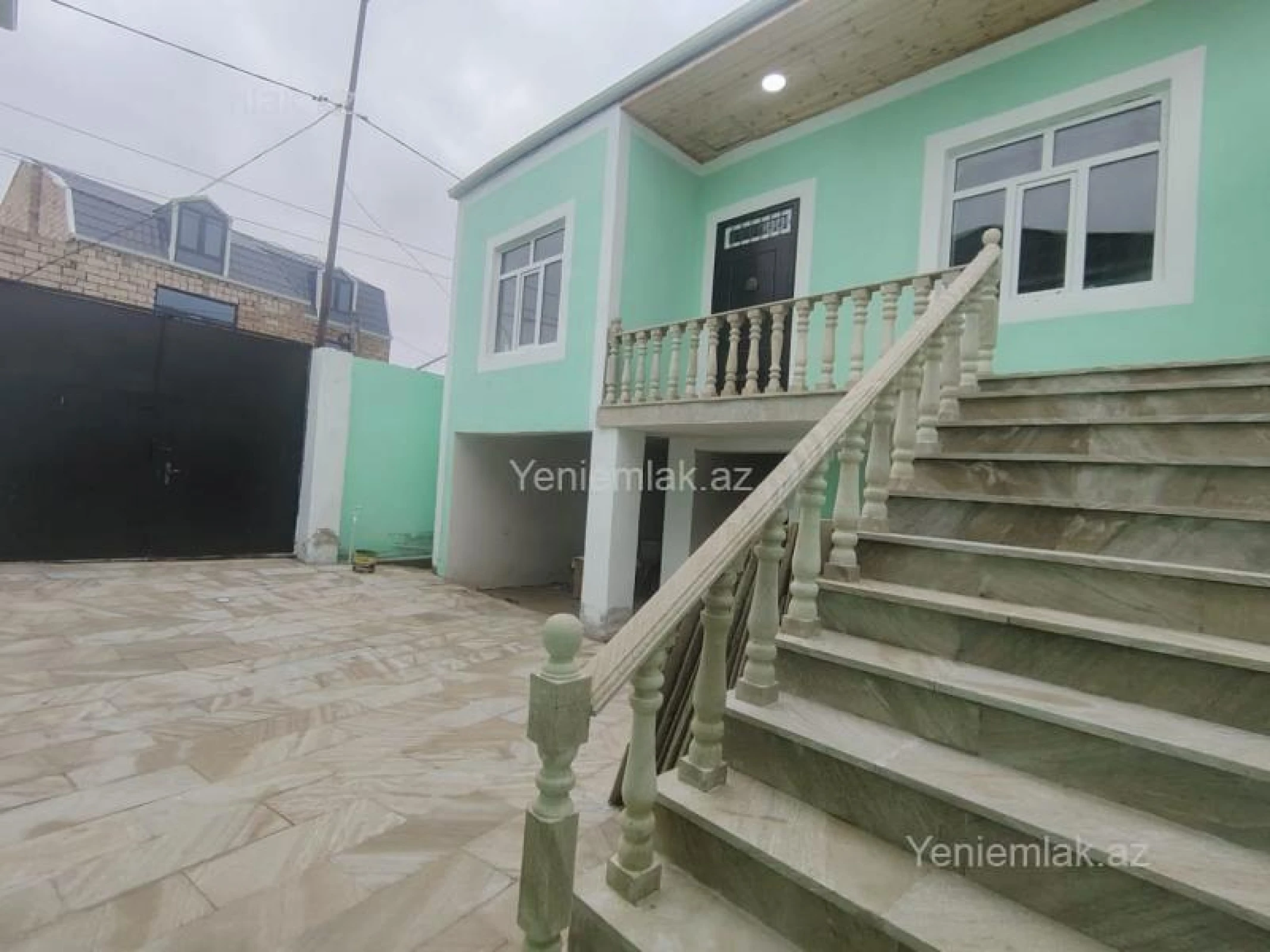 Satılır 3 otaqlı həyət evi 100 m²