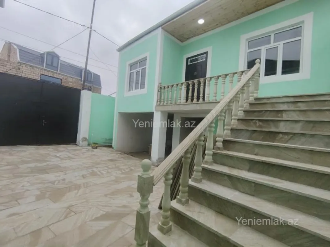 Satılır 3 otaqlı həyət evi 100 m²