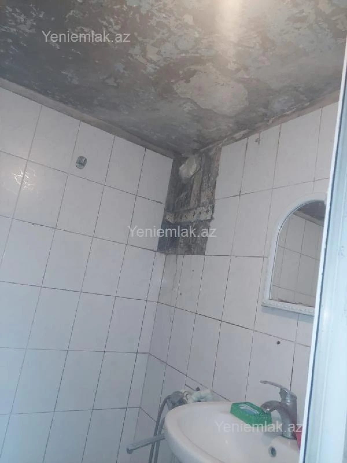 Satılır 3 otaqlı köhnə tikili 70 m²