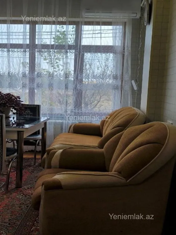 Satılır 1 otaqlı köhnə tikili 50 m²