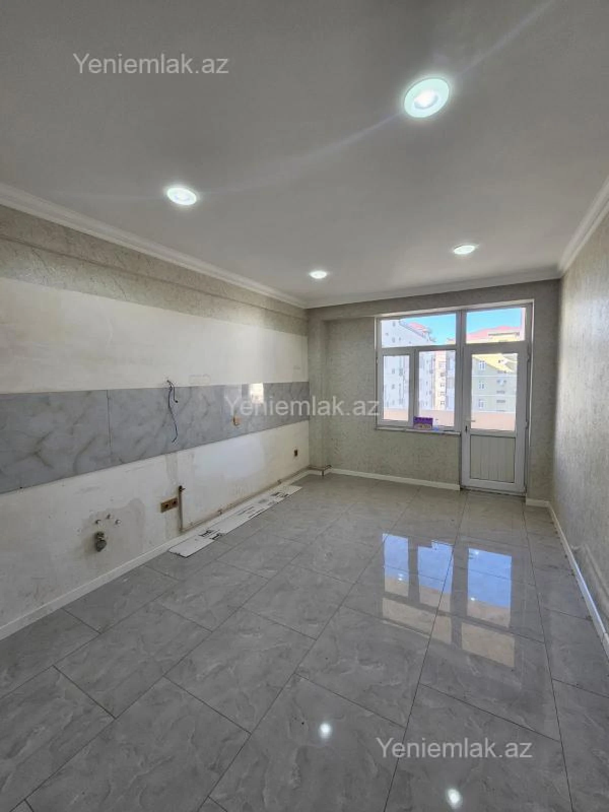 Satılır 2 otaqlı yeni tikili 107 m²