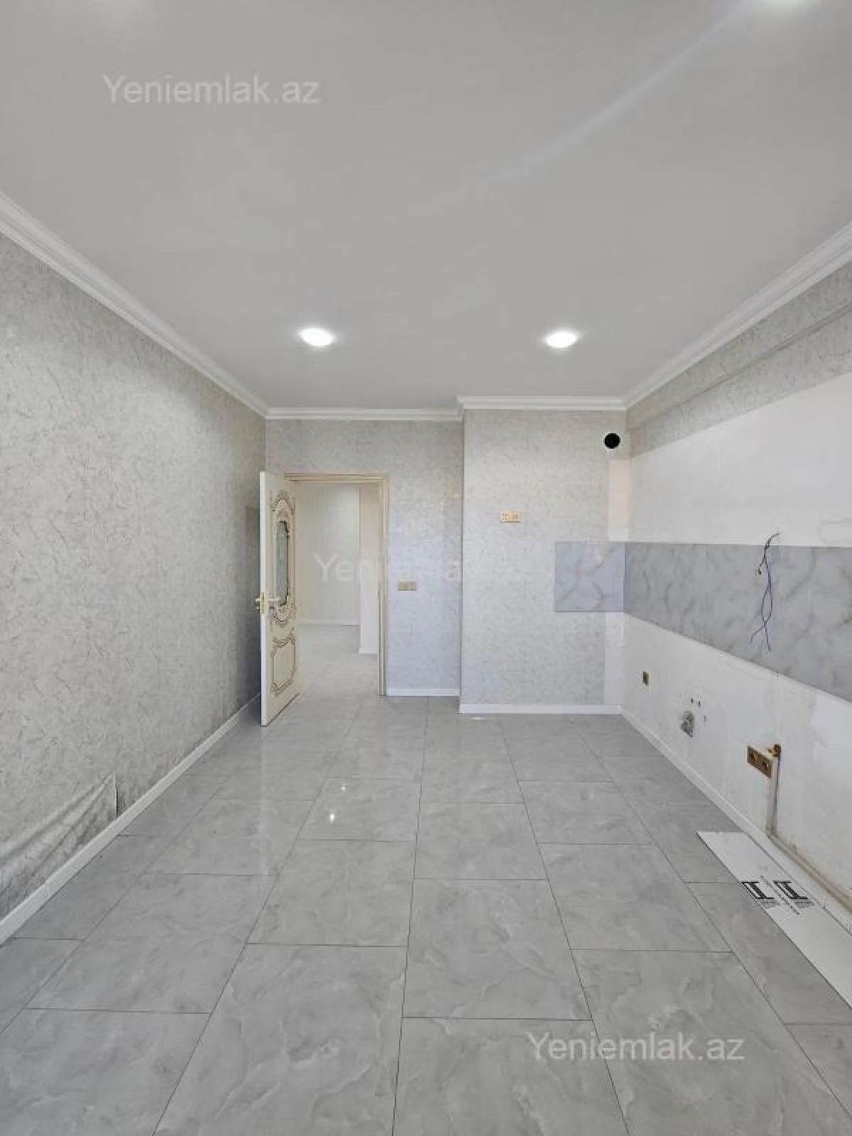 Satılır 2 otaqlı yeni tikili 107 m²