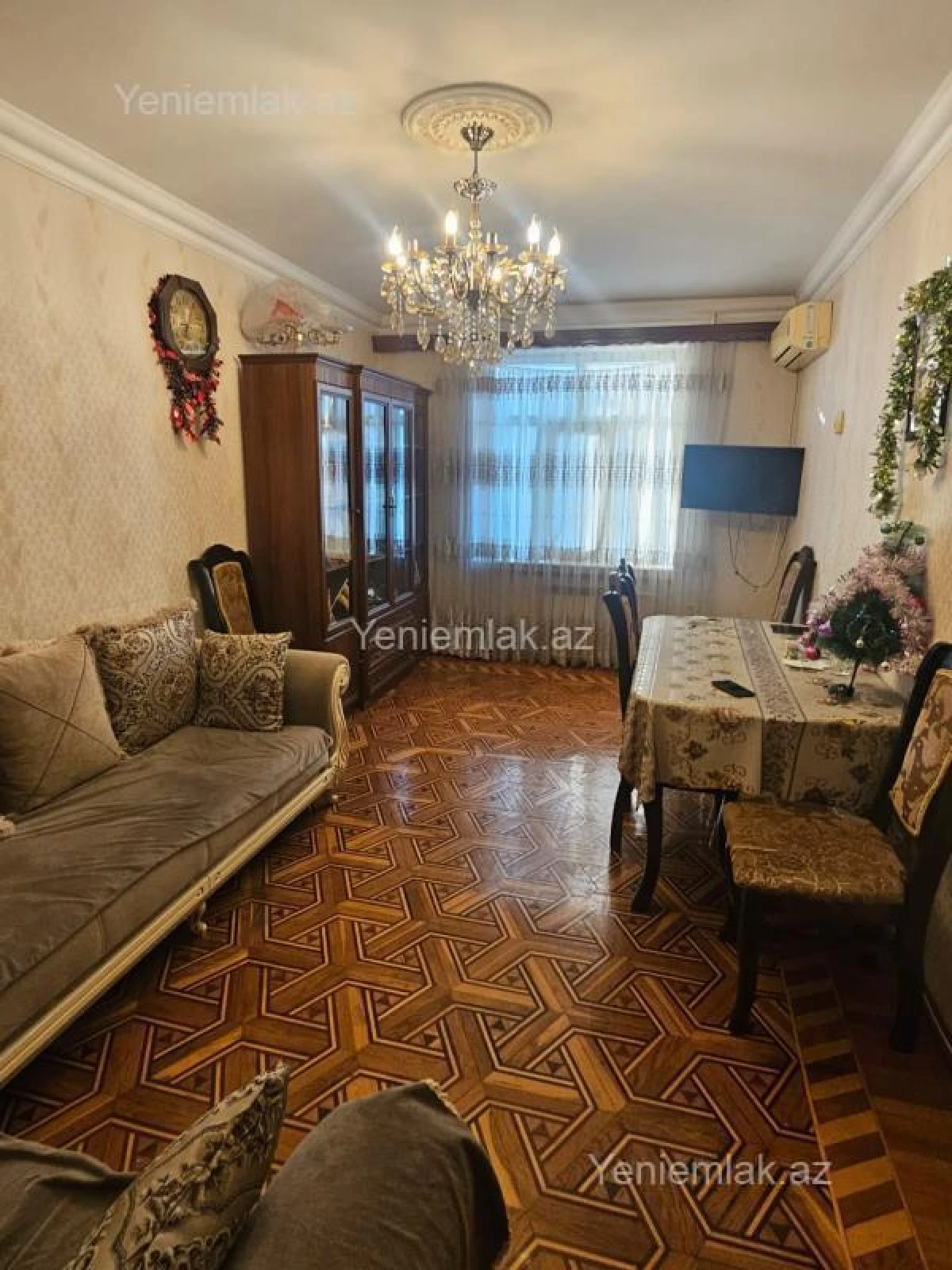 Satılır 4 otaqlı köhnə tikili 100 m²