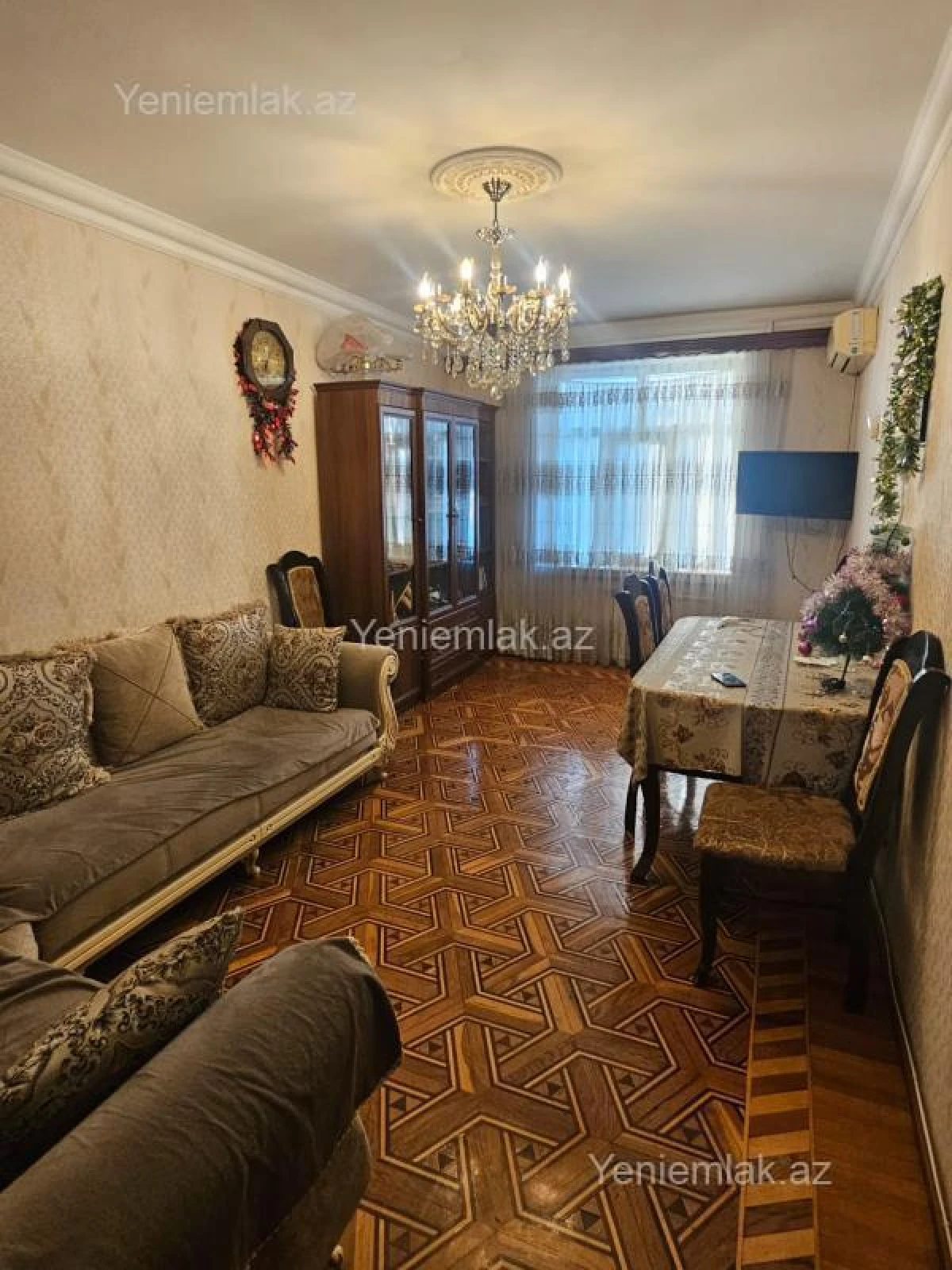 Satılır 4 otaqlı köhnə tikili 100 m²